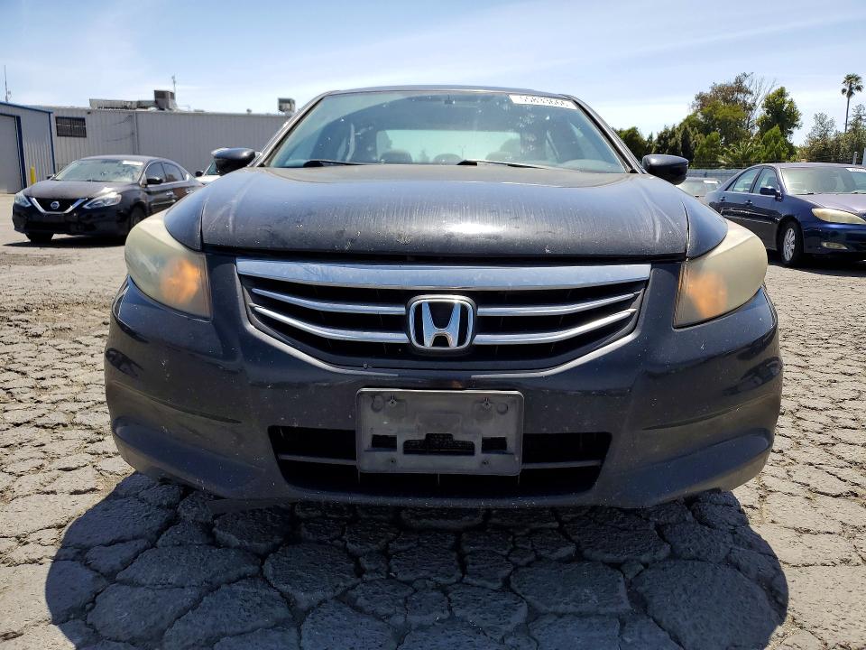 2011 Honda Accord მანქანა იყიდება აუქციონზე, vin: 1HGCP2F83BA004222, აუქციონის ნომერი: 55833666