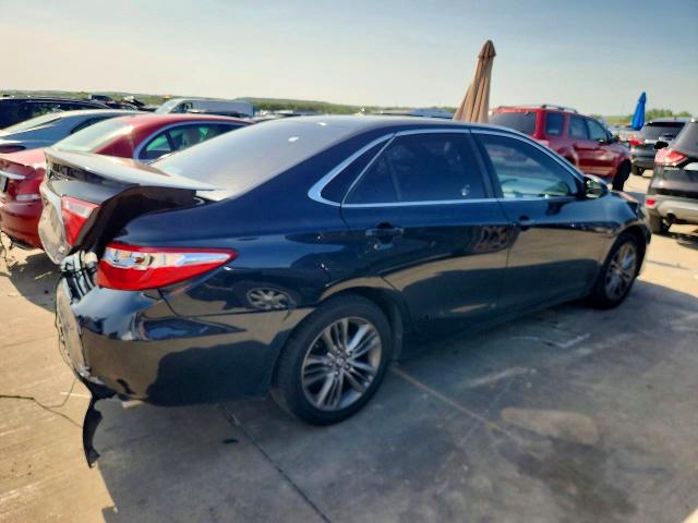 58728616 :رقم المزاد ، 4T1BF1FK3GU225050 vin ، 2016 Toyota Camry مزاد بيع