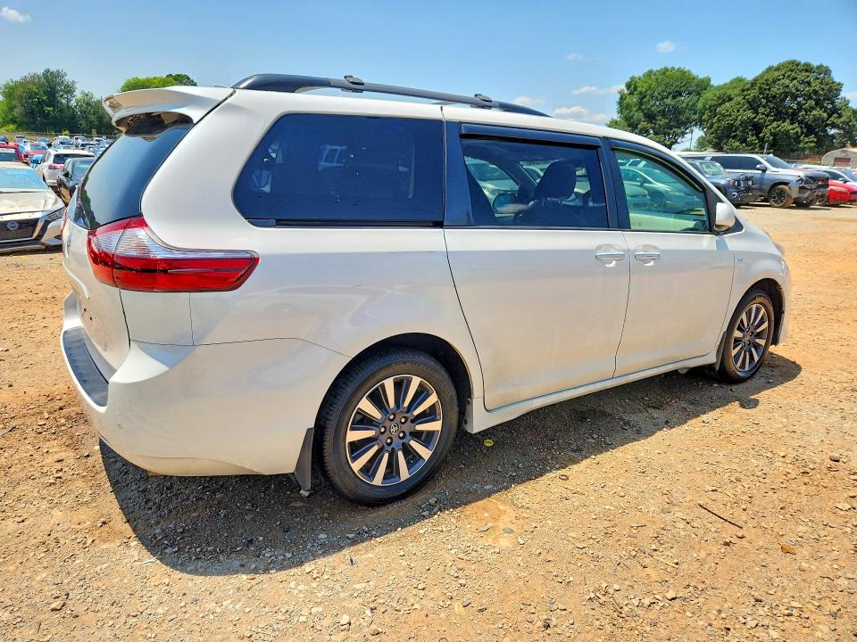 58813966 :رقم المزاد ، 5TDDZ3DC3LS238360 vin ، 2020 Toyota Sienna مزاد بيع