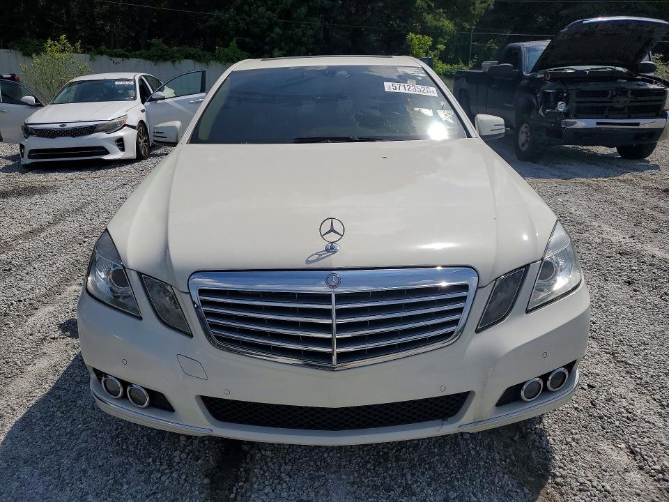 57123526 :رقم المزاد ، WDDHF2EB5BA298622 vin ، 2011 Mercedes-benz E مزاد بيع