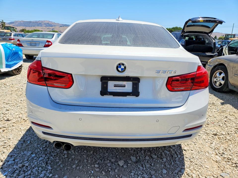 57734726 :رقم المزاد ، WBA8B9G5XHNU50107 vin ، 2017 Bmw 330 مزاد بيع