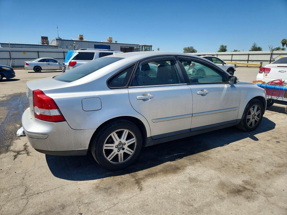 2006 Volvo S40 მანქანა იყიდება აუქციონზე, vin: YV1MS390362181585, აუქციონის ნომერი: 58401306