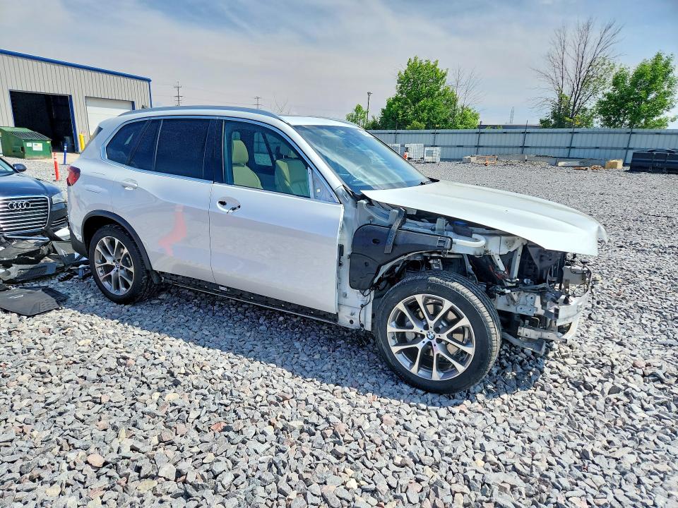 Продаж на аукціоні авто 2021 Bmw X5, vin: 5UXCR6C02M9F19328, номер лоту: 56406736