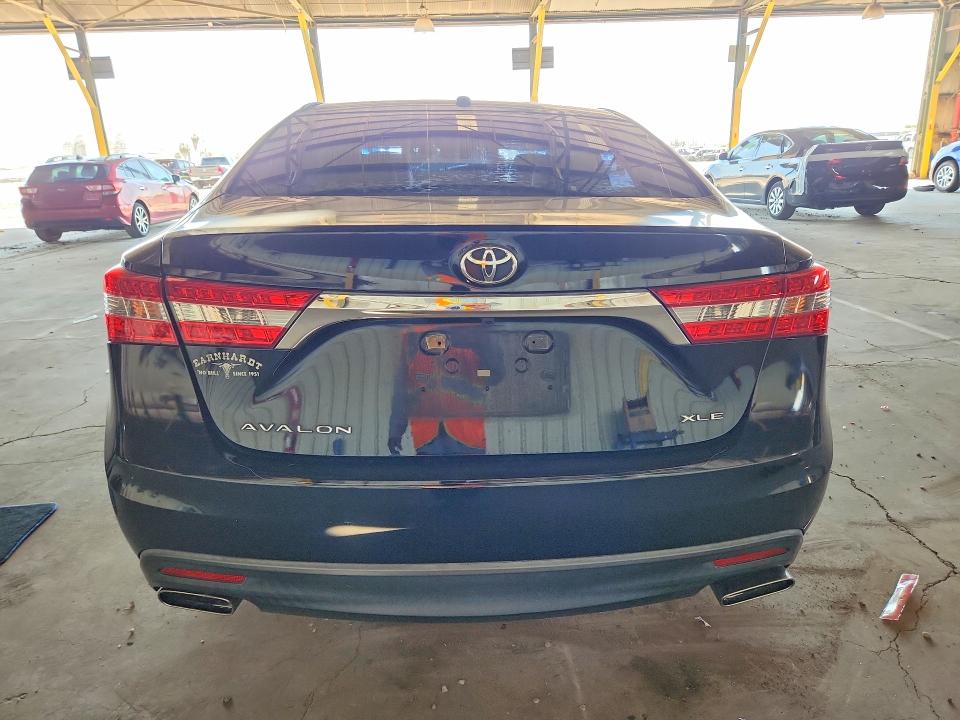 56188496 :رقم المزاد ، 4T1BK1EB7FU149263 vin ، 2015 Toyota Avalon مزاد بيع