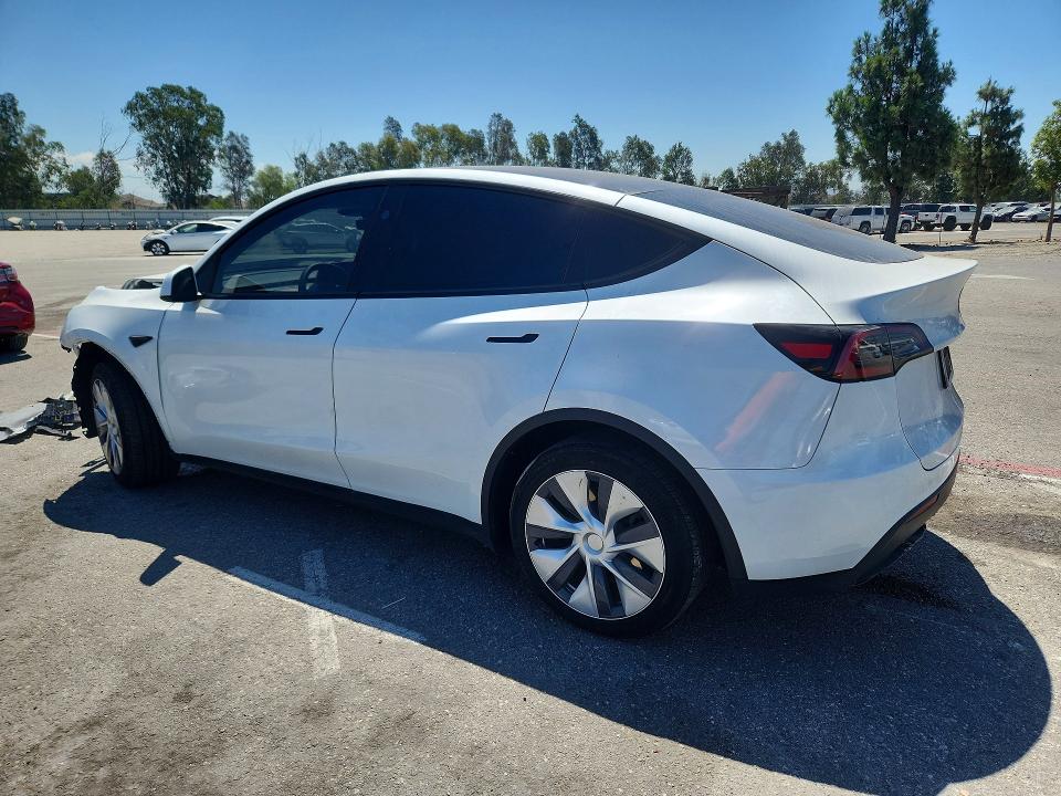 57597116 :رقم المزاد ، 7SAYGDED3RF047901 vin ، 2024 Tesla Model Y مزاد بيع