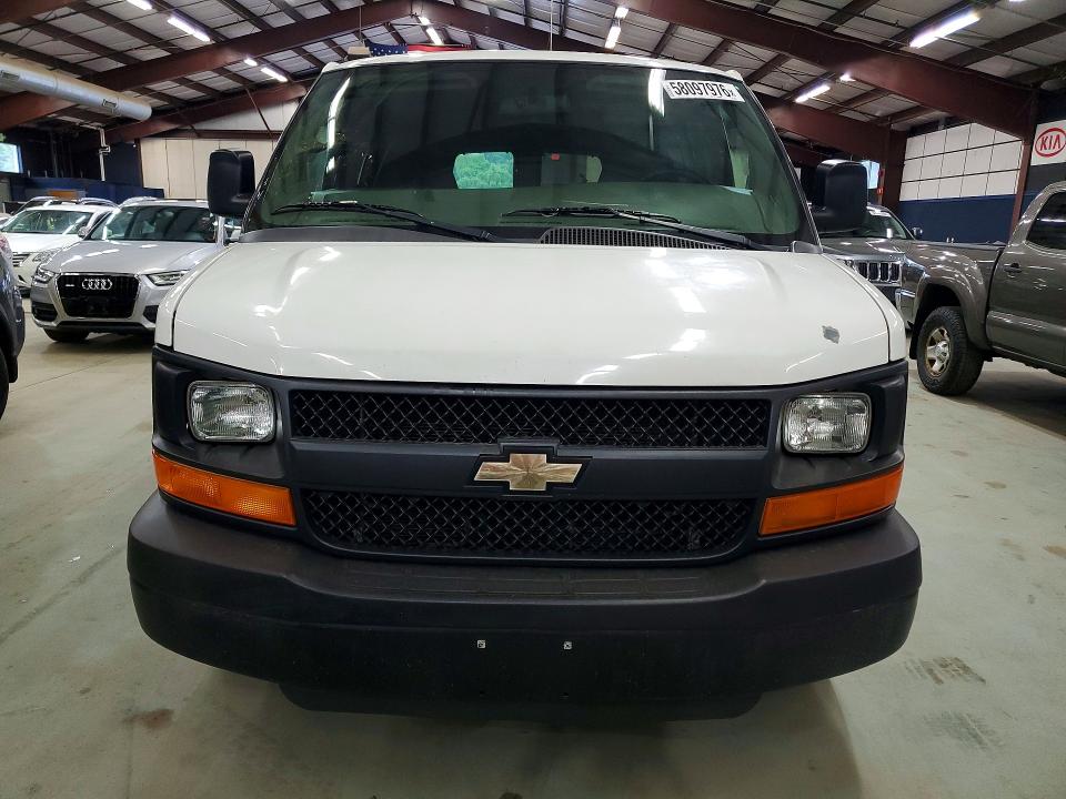 58097976 :رقم المزاد ، 1GAWGPFFXF1283481 vin ، 2015 Chevrolet Express G2500 مزاد بيع