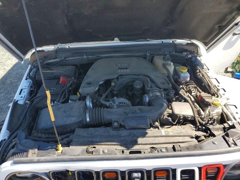 58741686 :رقم المزاد ، 1C4HJXFG3JW258394 vin ، 2018 Jeep Wrangler Unlimited مزاد بيع