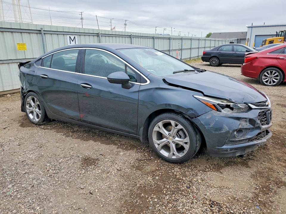 Продажа на аукционе авто 2018 Chevrolet Cruze, vin: 1G1BF5SM2J7107685, номер лота: 55626336