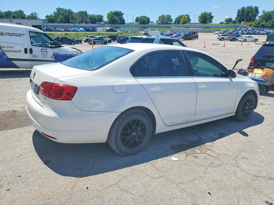 Auction sale of the 2014 Volkswagen Jetta, vin: 3VWLL7AJ7EM355267, lot number: 58408796