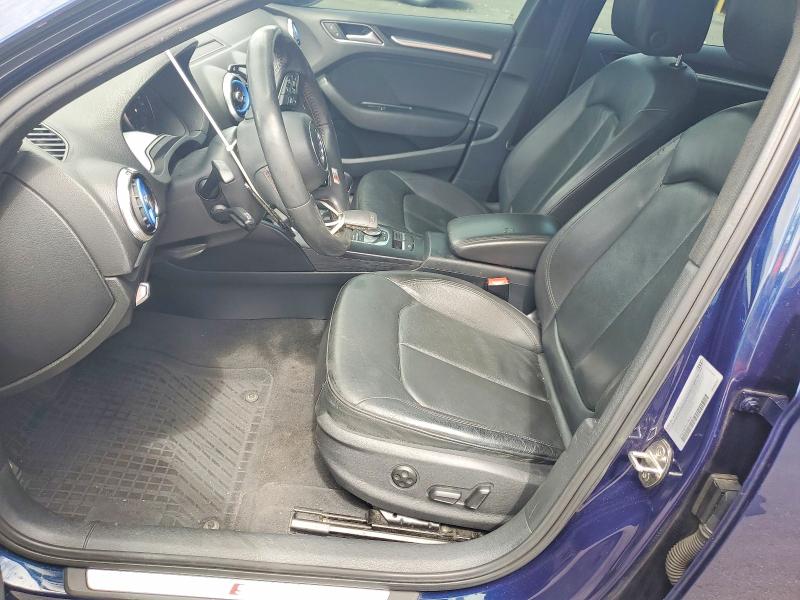 Продажа на аукционе авто 2019 Audi A3, vin: WAUJEGFFXK1018235, номер лота: 57631476