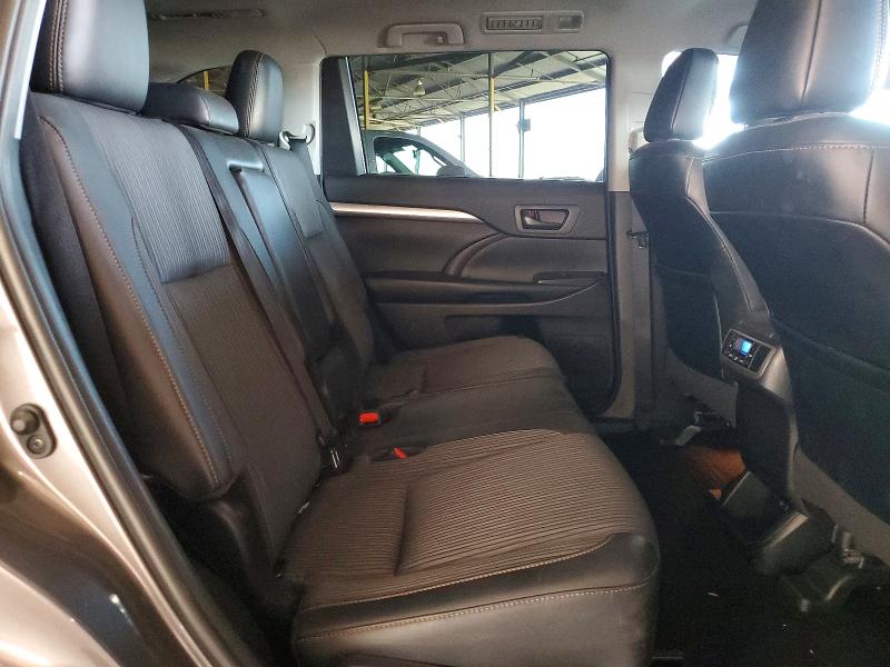 2019 Toyota Highlander მანქანა იყიდება აუქციონზე, vin: 5TDZZRFH4KS342291, აუქციონის ნომერი: 55755316