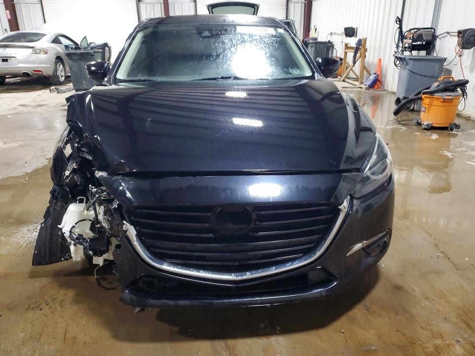 59095106 :رقم المزاد ، 3MZBN1W33JM210931 vin ، 2018 Mazda 3 مزاد بيع