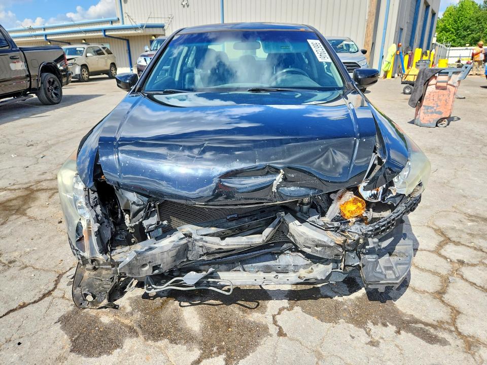 2011 Honda Accord მანქანა იყიდება აუქციონზე, vin: 1HGCP2F67BA139251, აუქციონის ნომერი: 56672946