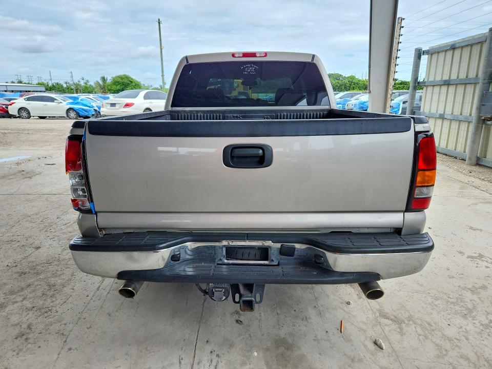 55720386 :رقم المزاد ، 2GTEC13TX51397513 vin ، 2005 Gmc New Sierra مزاد بيع