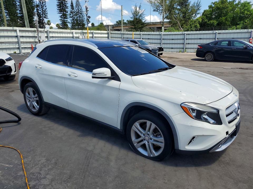 59026806 :رقم المزاد ، WDCTG4GB2FJ148140 vin ، 2015 Mercedes-benz Gla مزاد بيع