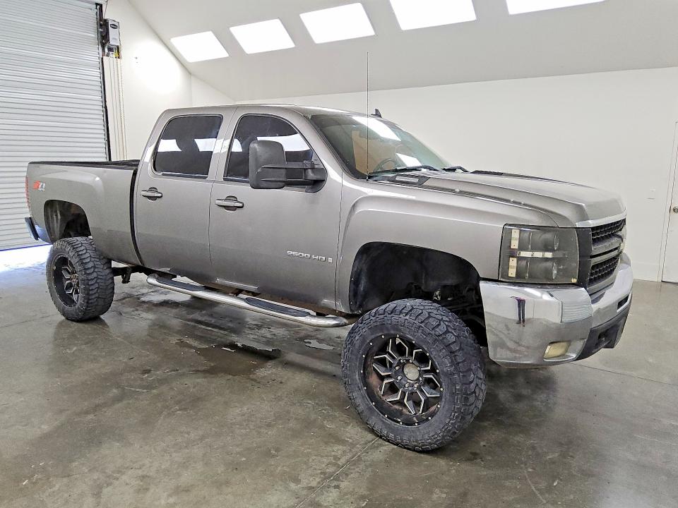 Продажа на аукционе авто 2008 Chevrolet Silverado, vin: 1GCHK23K98F104209, номер лота: 53474816