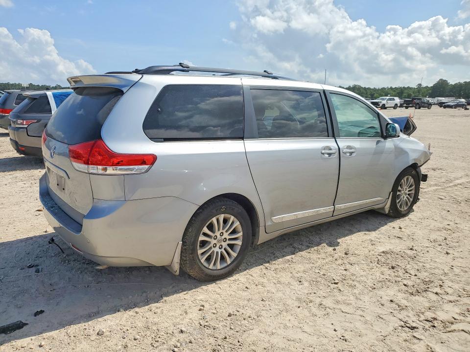 Продаж на аукціоні авто 2014 Toyota Sienna, vin: 5TDYK3DC6ES451117, номер лоту: 55212786