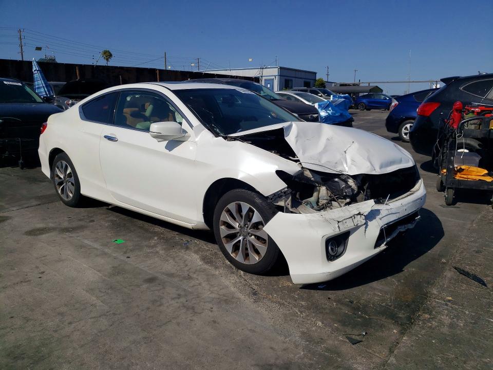 55865236 :رقم المزاد ، 1HGCT1B7XFA005666 vin ، 2015 Honda Accord مزاد بيع