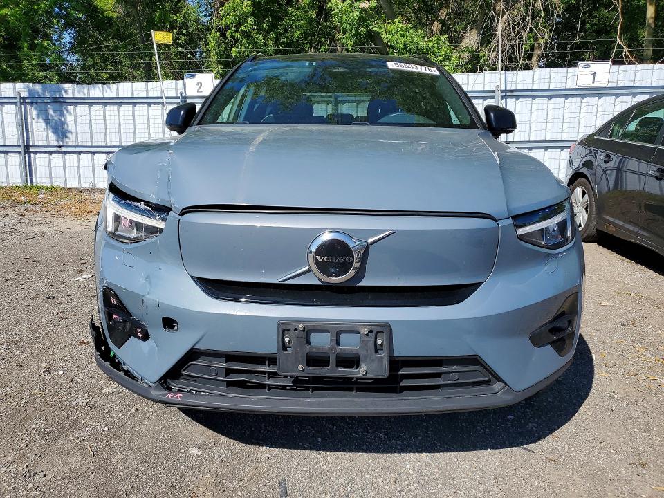 56533776 :رقم المزاد ، YV4ED3UM2P2948713 vin ، 2023 Volvo Xc40 مزاد بيع