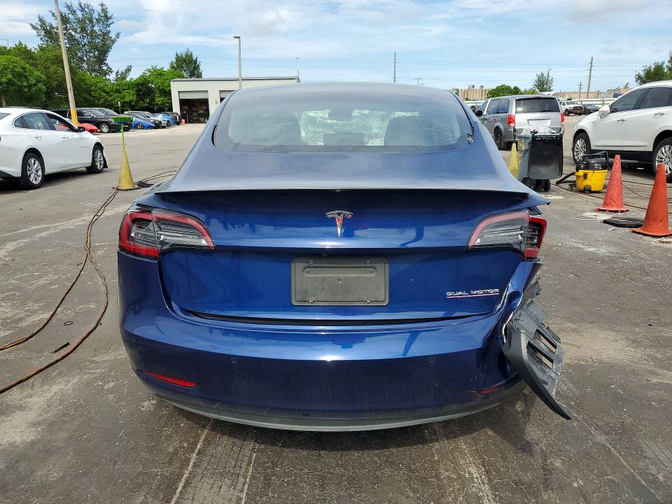 Продаж на аукціоні авто 2019 Tesla Model 3, vin: 5YJ3E1EB8KF237774, номер лоту: 56718356