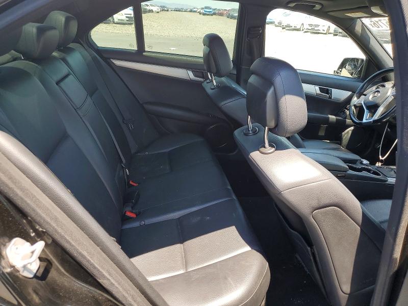 Продажа на аукционе авто 2013 Mercedes-benz C, vin: WDDGF4HB8DR279831, номер лота: 58095716