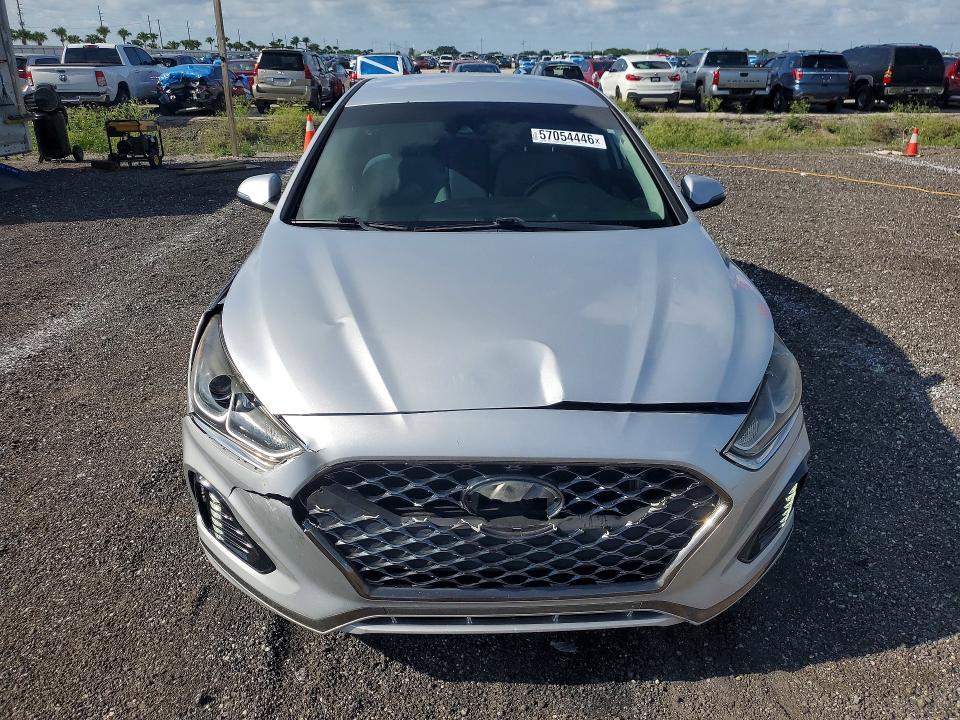 2018 Hyundai Sonata მანქანა იყიდება აუქციონზე, vin: 5NPE34AF6JH714131, აუქციონის ნომერი: 57054446