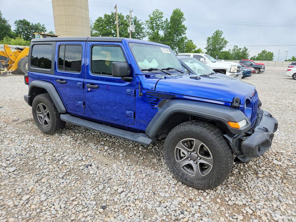57771096 :رقم المزاد ، 1C4HJXDG6JW221505 vin ، 2018 Jeep Wrangler Unlimited مزاد بيع