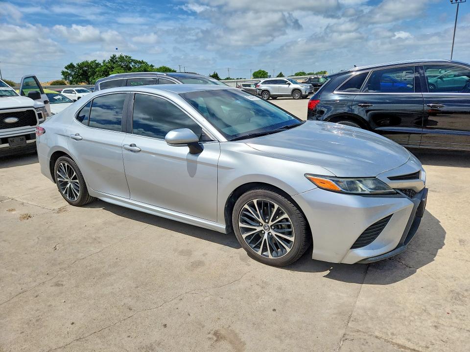 Aukcja sprzedaży 2018 Toyota Camry, vin: 4T1B11HK3JU577869, numer aukcji: 53544016