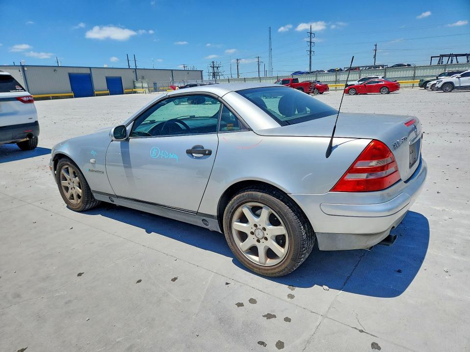 Продажа на аукционе авто 1999 Mercedes-benz Slk, vin: WDBKK47F3XF127819, номер лота: 57579426