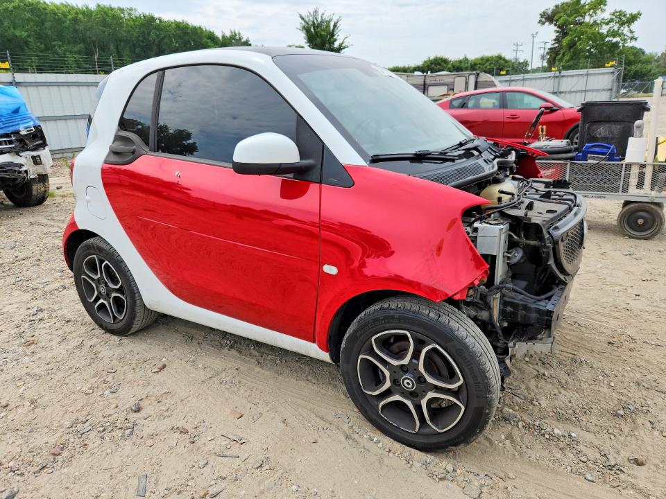 Aukcja sprzedaży 2017 Smart Fortwo, vin: WMEFJ5DA2HK205604, numer aukcji: 56527526