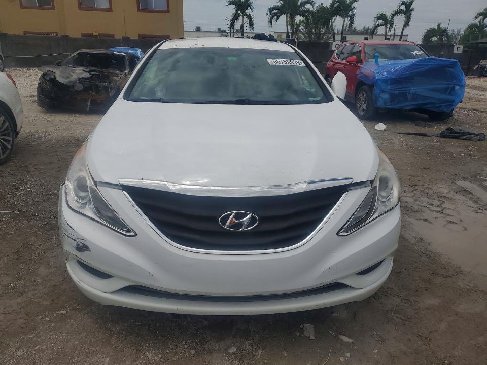 55759836 :رقم المزاد ، 5NPEB4ACXDH537046 vin ، 2013 Hyundai Sonata مزاد بيع