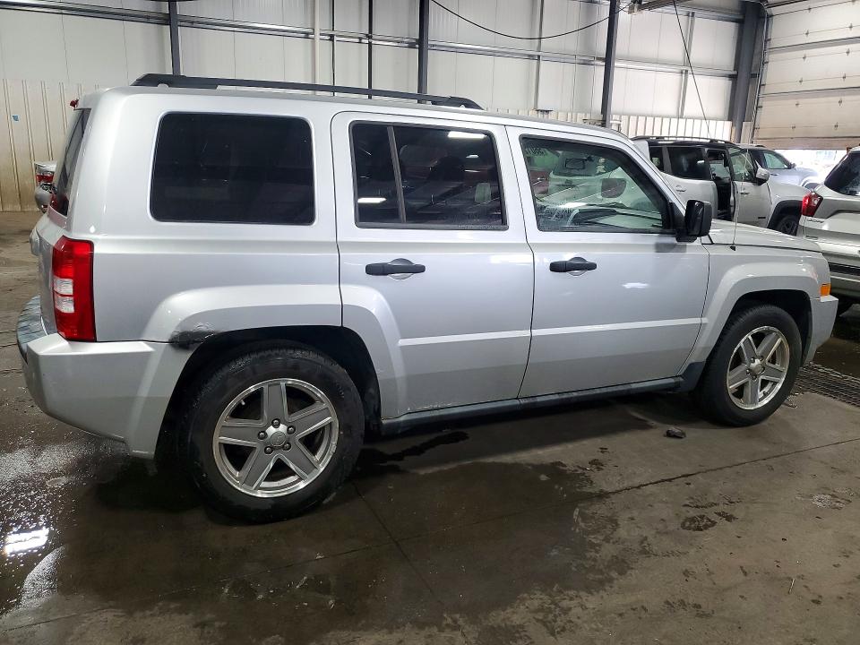2008 Jeep Patriot მანქანა იყიდება აუქციონზე, vin: 1J8FT28W78D574128, აუქციონის ნომერი: 56012536