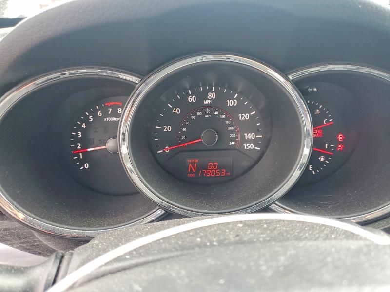 56642496 :رقم المزاد ، 5XYKU4A2XBG072647 vin ، 2011 Kia Sorento مزاد بيع
