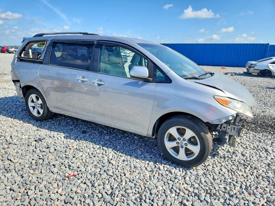 Aukcja sprzedaży 2015 Toyota Sienna, vin: 5TDXK3DC4FS598694, numer aukcji: 57716736