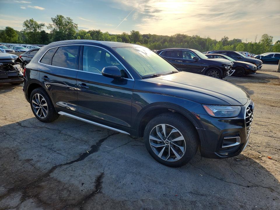 57551036 :رقم المزاد ، WA1AAAFY1M2002820 vin ، 2021 Audi Q5 مزاد بيع