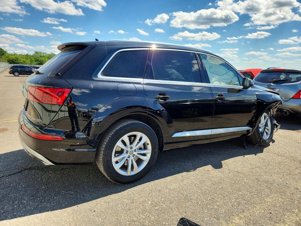 2019 Audi Q7 მანქანა იყიდება აუქციონზე, vin: WA1AAAF70KD028575, აუქციონის ნომერი: 58720856