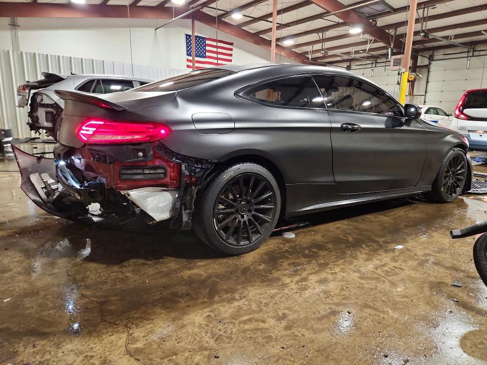 56870346 :رقم المزاد ، WDDWJ4KB4HF362408 vin ، 2017 Mercedes-benz C مزاد بيع