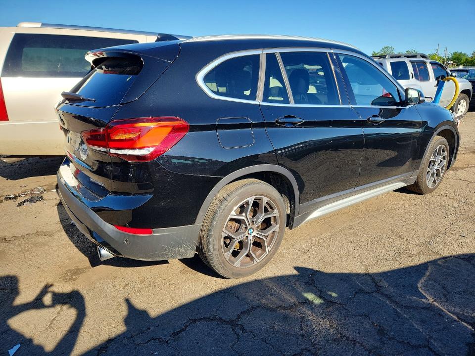 2021 Bmw X1 მანქანა იყიდება აუქციონზე, vin: WBXJG9C06M5T69215, აუქციონის ნომერი: 55049626