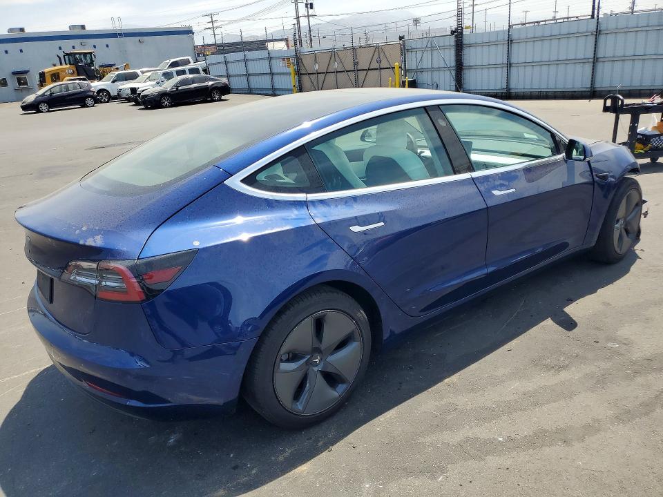 56156706 :رقم المزاد ، 5YJ3E1EA6KF486078 vin ، 2019 Tesla Model 3 مزاد بيع