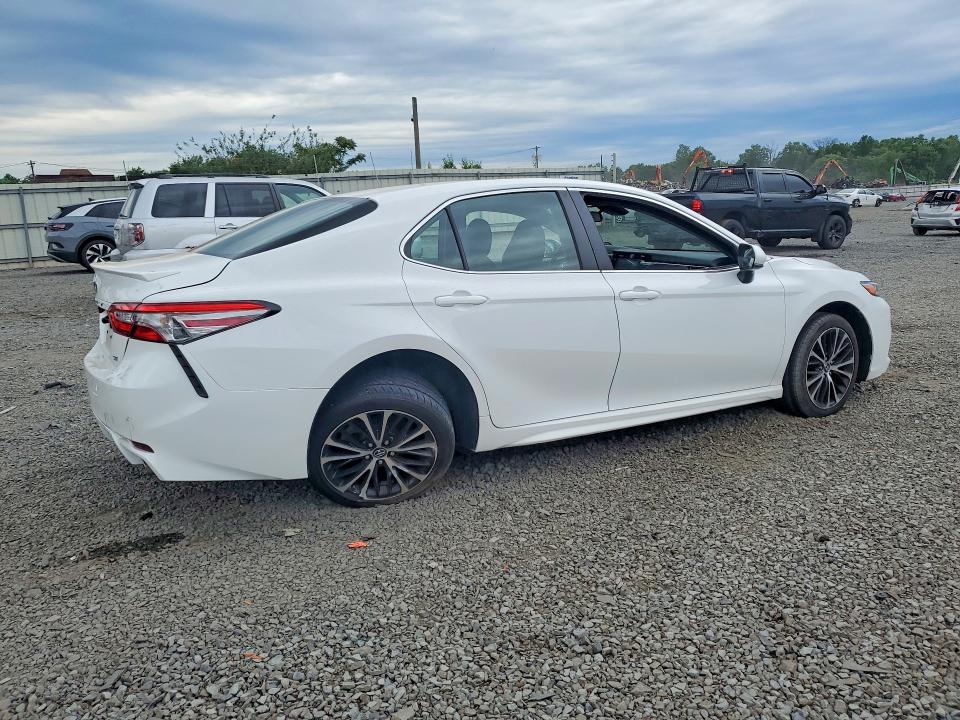 Aukcja sprzedaży 2018 Toyota Camry, vin: 4T1B11HKXJU077160, numer aukcji: 57931886