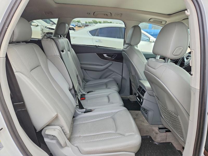 58425316 :رقم المزاد ، WA1VAAF75JD018284 vin ، 2018 Audi Q7 مزاد بيع