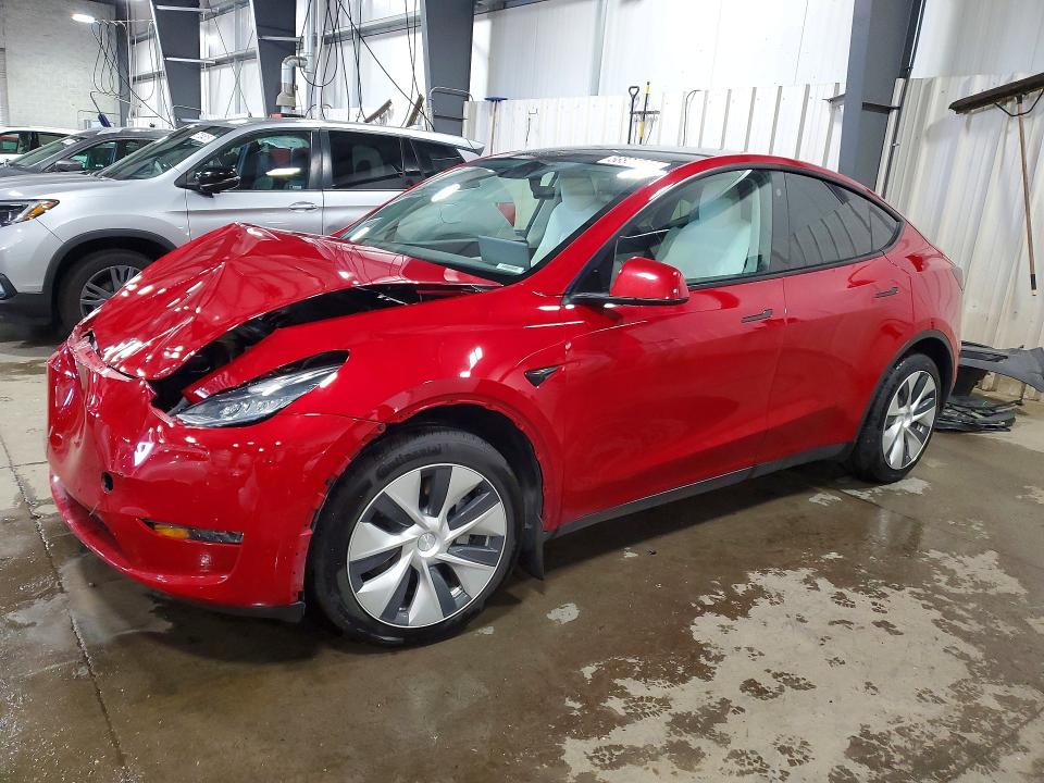 56820766 :رقم المزاد ، 5YJYGDEE3MF243173 vin ، 2021 Tesla Model Y مزاد بيع