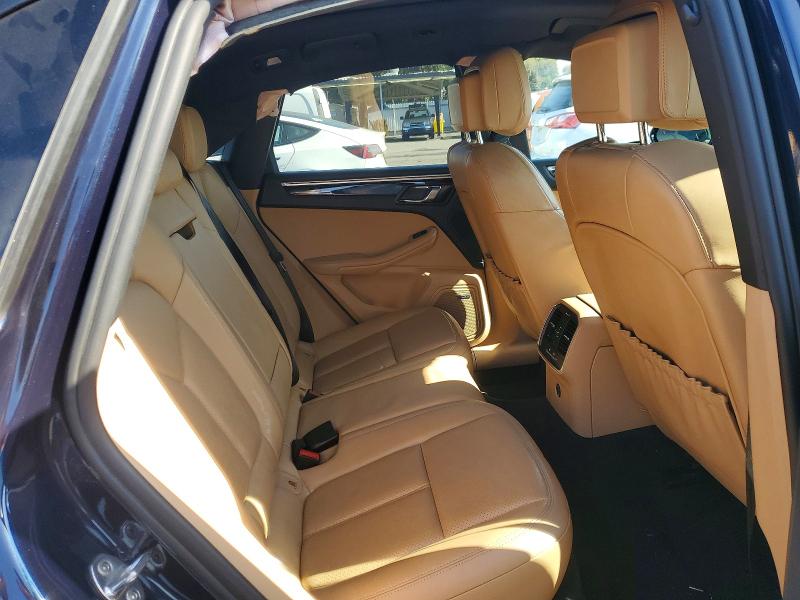 56318086 :رقم المزاد ، WP1AA2A52JLB14460 vin ، 2018 Porsche Macan مزاد بيع