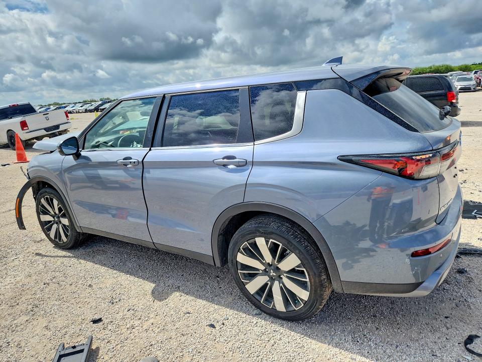 2026 Mitsubishi Outlander მანქანა იყიდება აუქციონზე, vin: JA4J3VAB0TZ027752, აუქციონის ნომერი: 55821386
