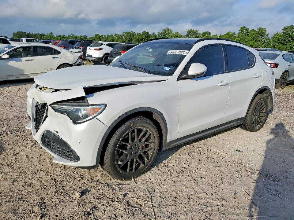 Aukcja sprzedaży 2018 Alfa Romeo Stelvio, vin: ZASFAKNN7J7B85784, numer aukcji: 56864206