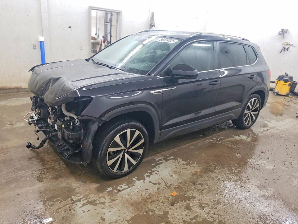 56424006 :رقم المزاد ، 3VVSX7B26PM350947 vin ، 2023 Volkswagen Taos مزاد بيع