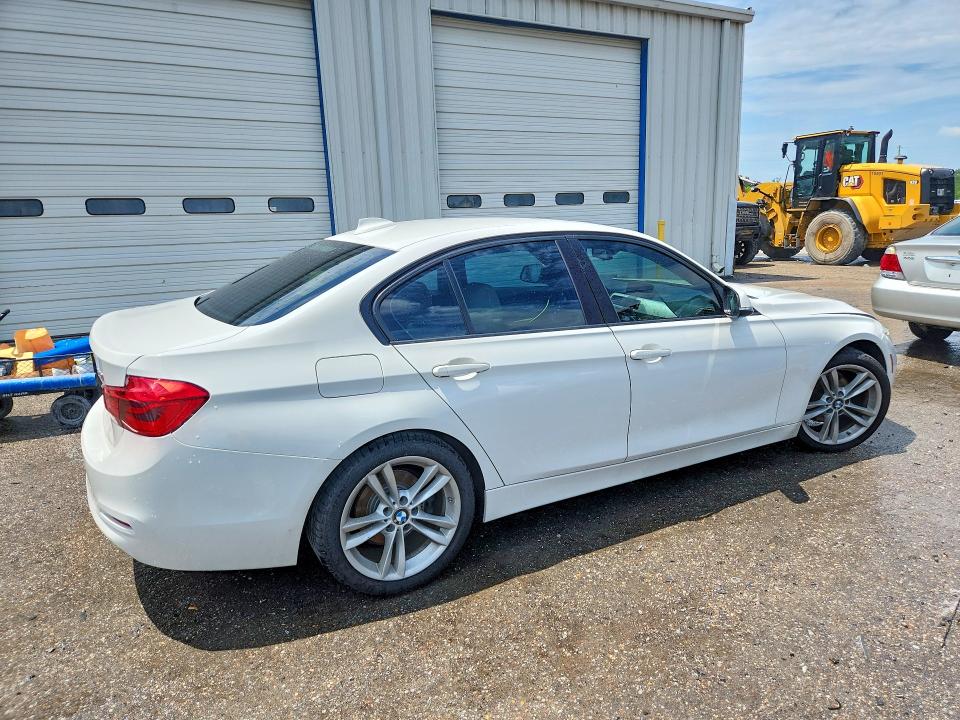 Продажа на аукционе авто 2017 Bmw 320, vin: WBA8E1G57HNU15355, номер лота: 55706996