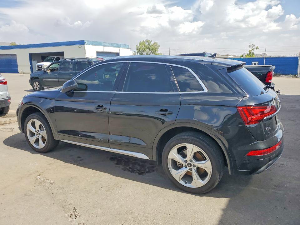 2021 Audi Q5 მანქანა იყიდება აუქციონზე, vin: WA1BAAFY0M2129627, აუქციონის ნომერი: 57949166