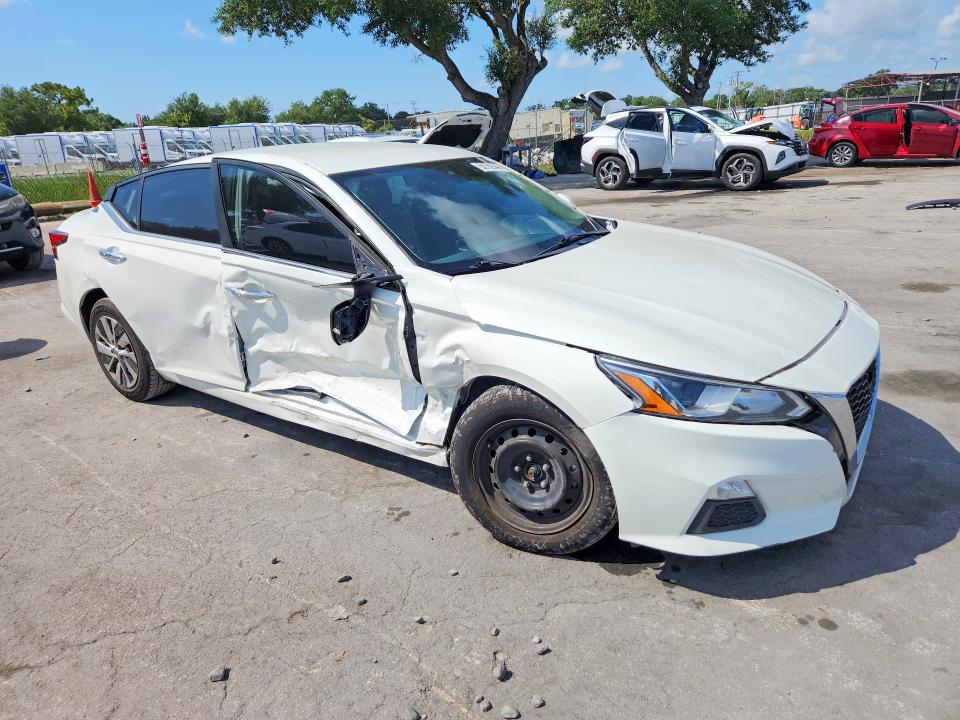 Продажа на аукционе авто 2021 Nissan Altima, vin: 1N4BL4BVXMN359676, номер лота: 58789546
