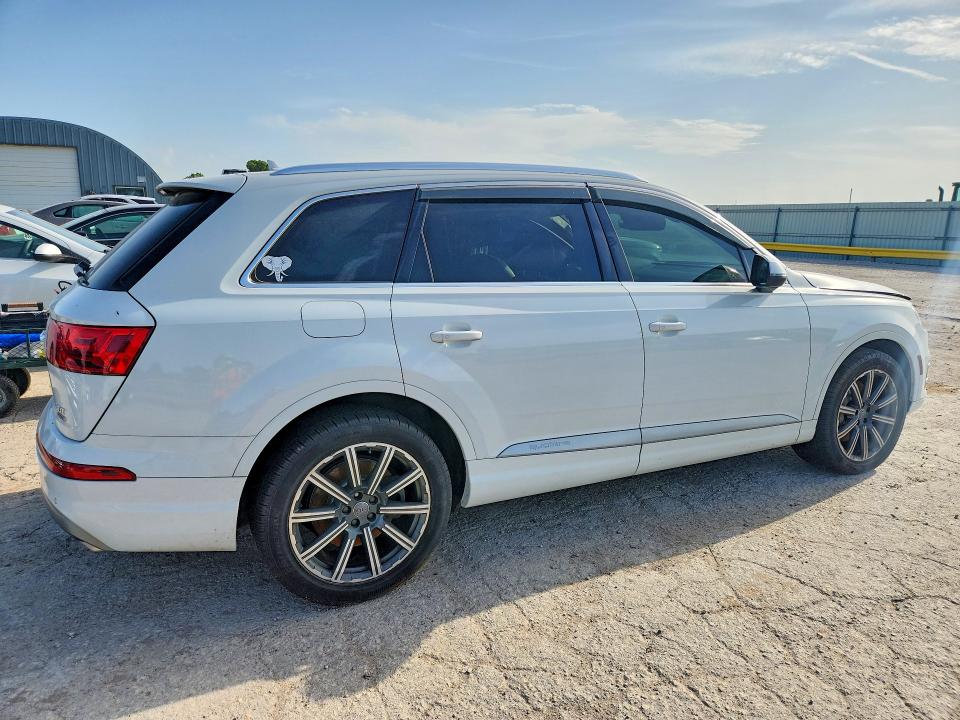 Продажа на аукционе авто 2017 Audi Q7, vin: WA1LAAF78HD003487, номер лота: 59179766